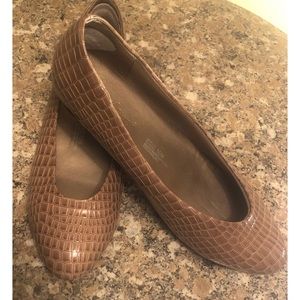 Angel steps faux crocodile wedge shoes